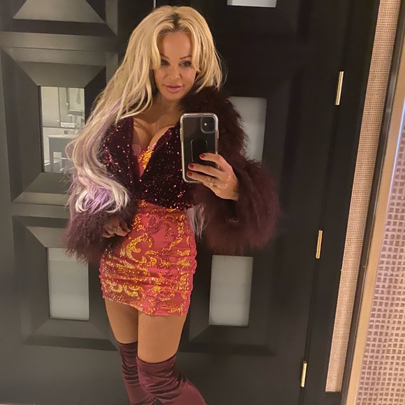 Meet your Posher, Bianca - Picture 1 of 1